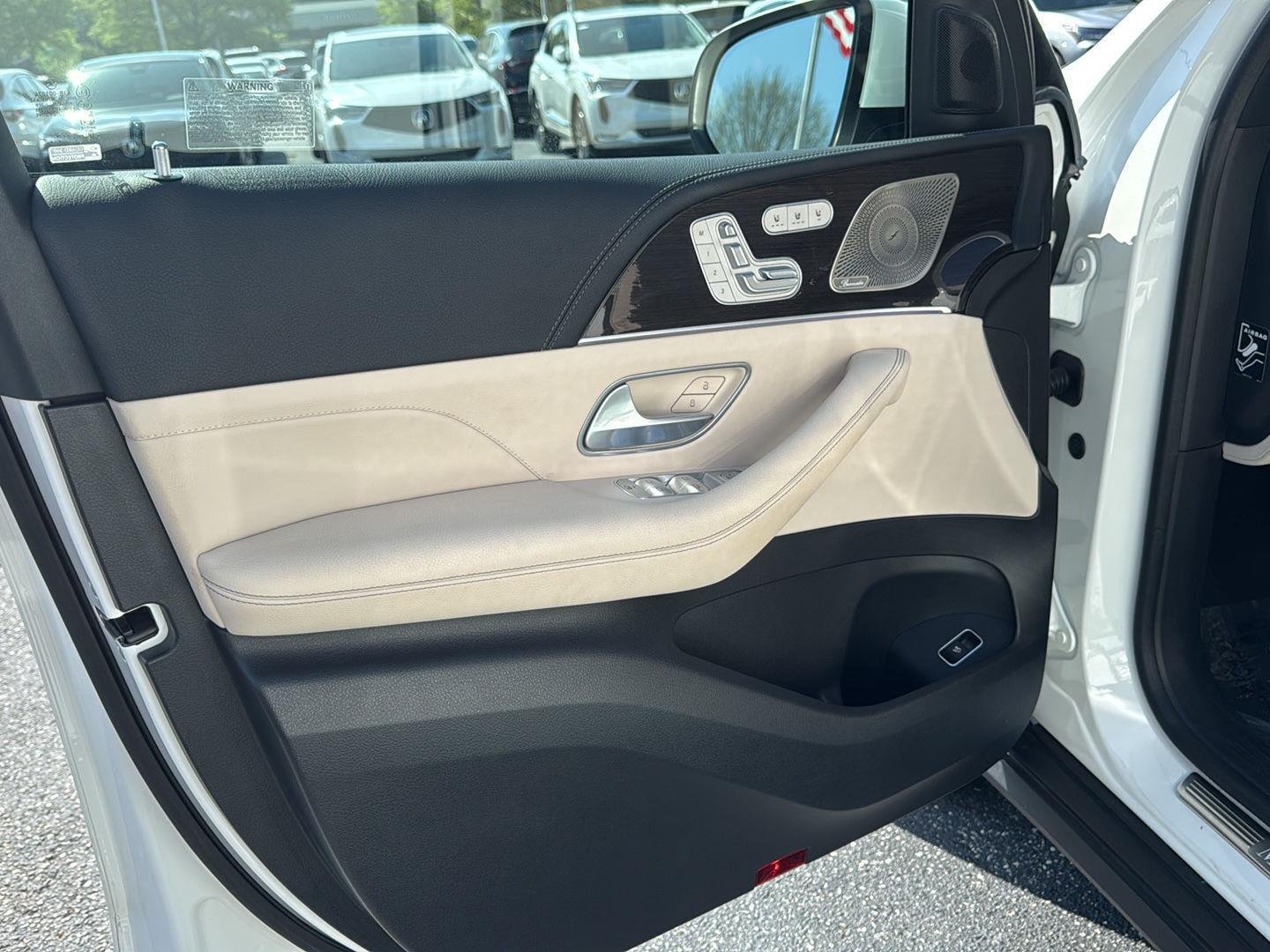 Used 2024 Polar White Mercedes-Benz GLE 450 image 16