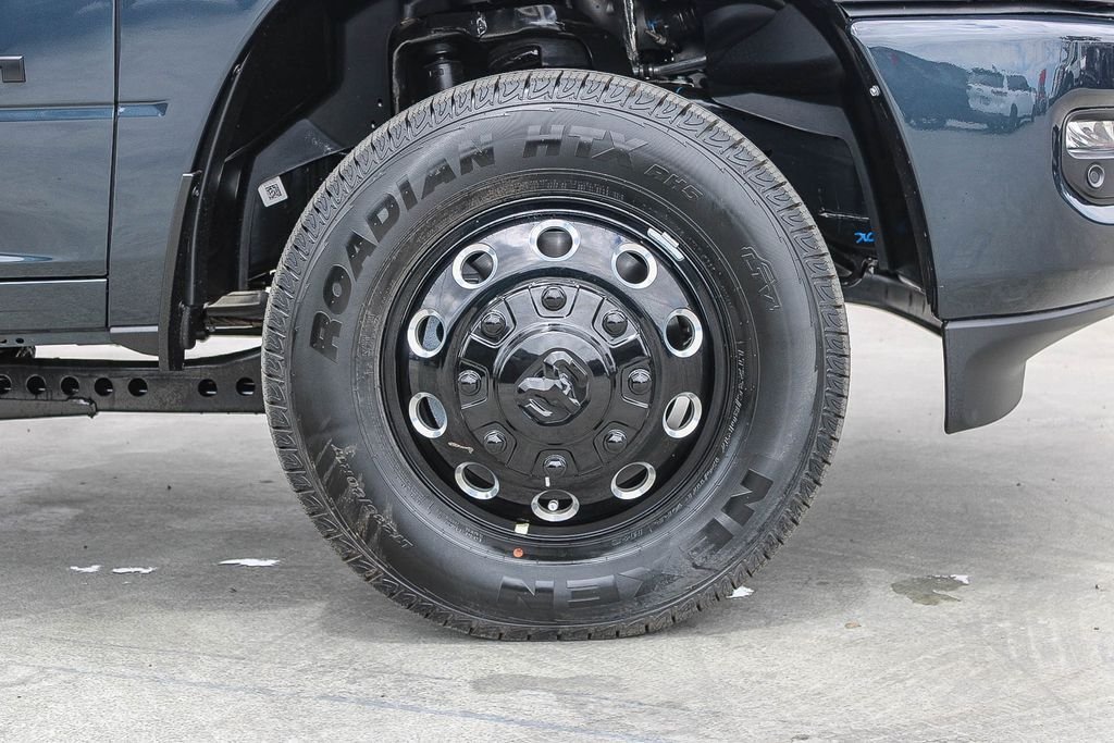 New 2026 Blue Metallic Ram Laramie image 11