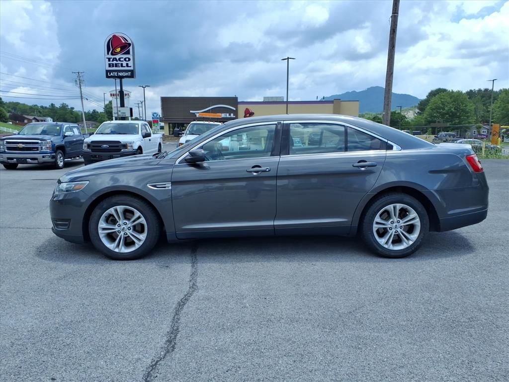 Used 2018 Ford Taurus SEL with VIN 1FAHP2H84JG138708 for sale in Pounding Mill, VA