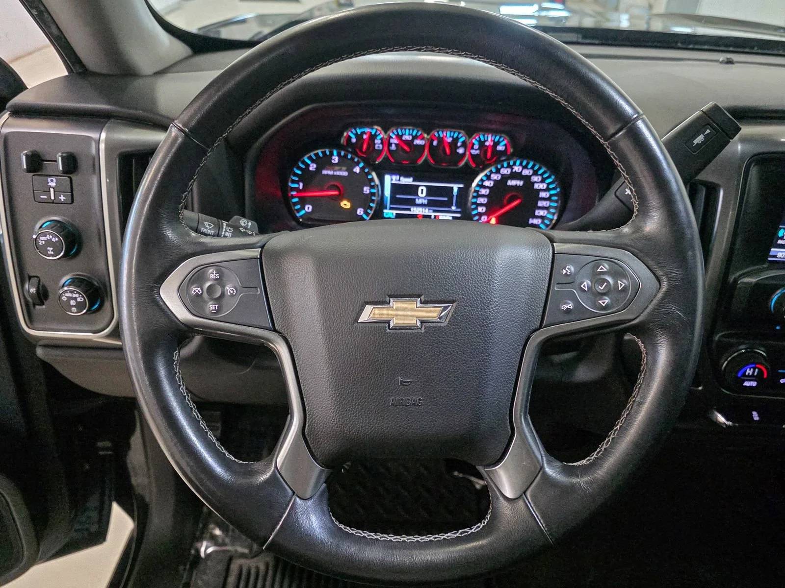 2017 Chevrolet Silverado 1500 LT - Photo 32