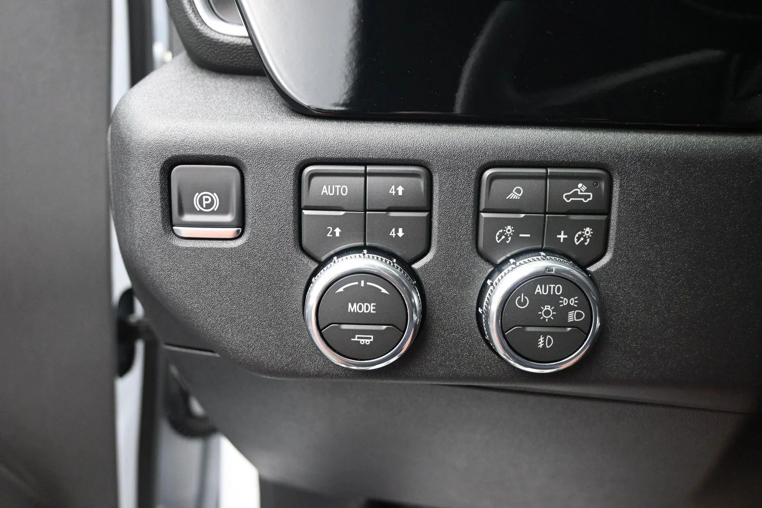 New 2026 Summit White GMC SLT image 28