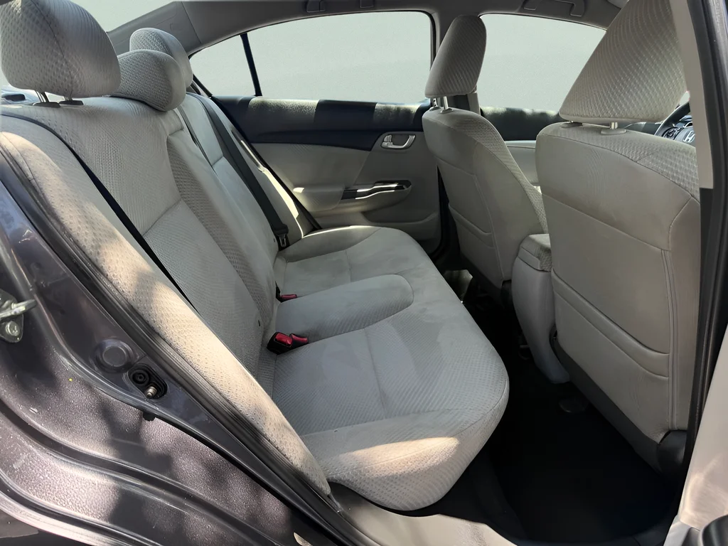 Used 2015 Modern Steel Metallic Honda Hybrid image 12