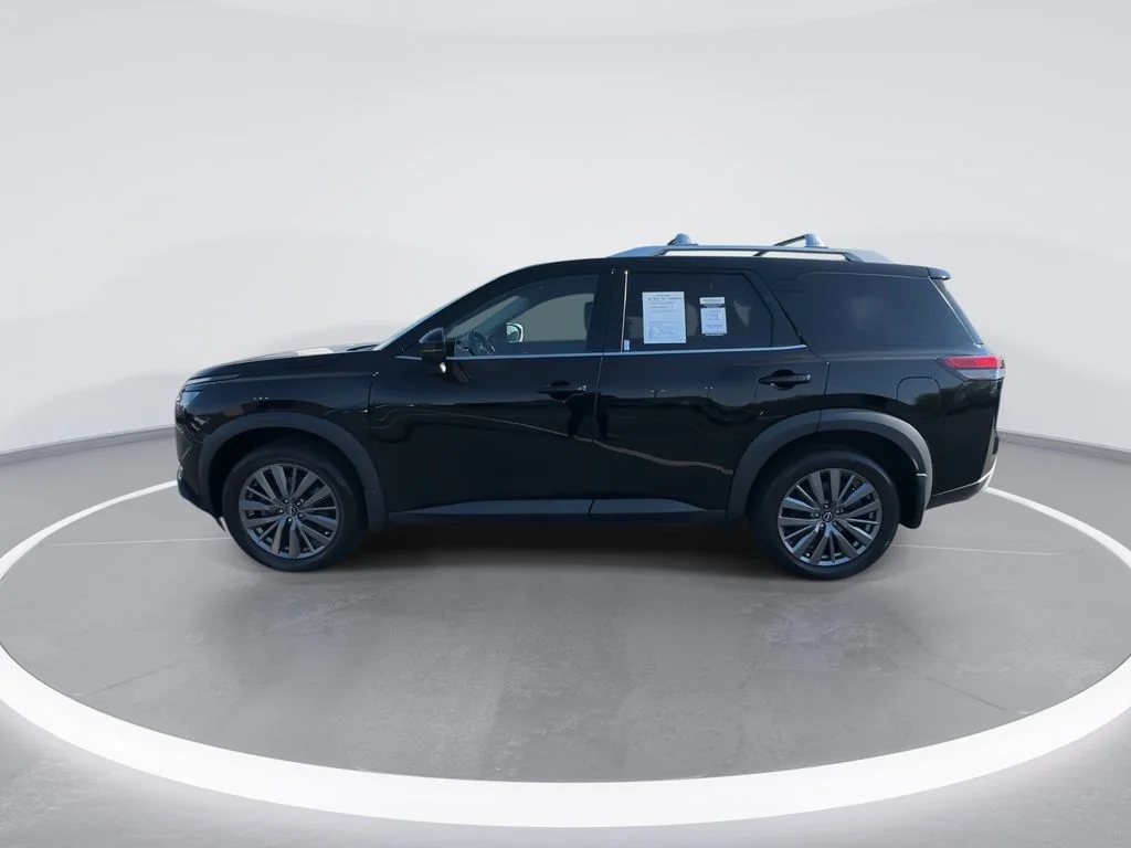 Used 2023 Black Nissan SL image 5