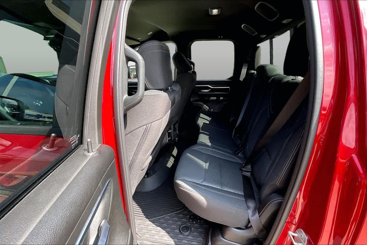 New 2026 Molten Red Pearl-Coat Exterior Paint RAM Big Horn image 21