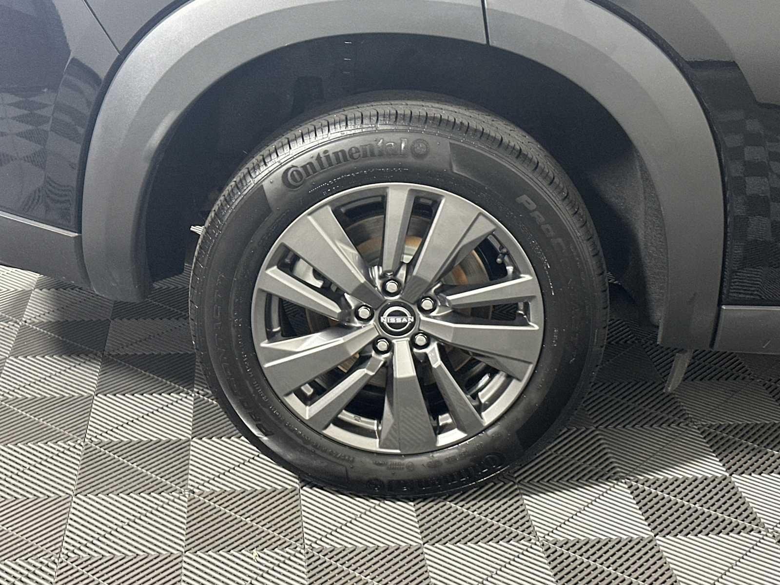 Used 2022 Super Black Nissan S image 20