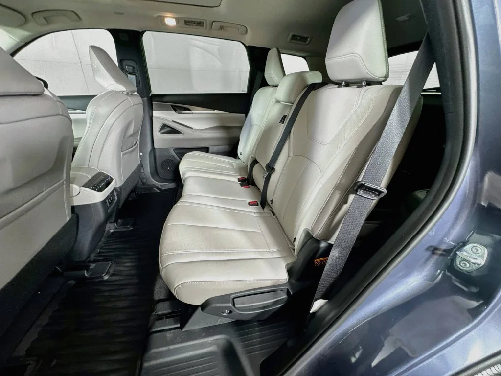 Certified Used 2027 Blue INFINITI LUXE image 33
