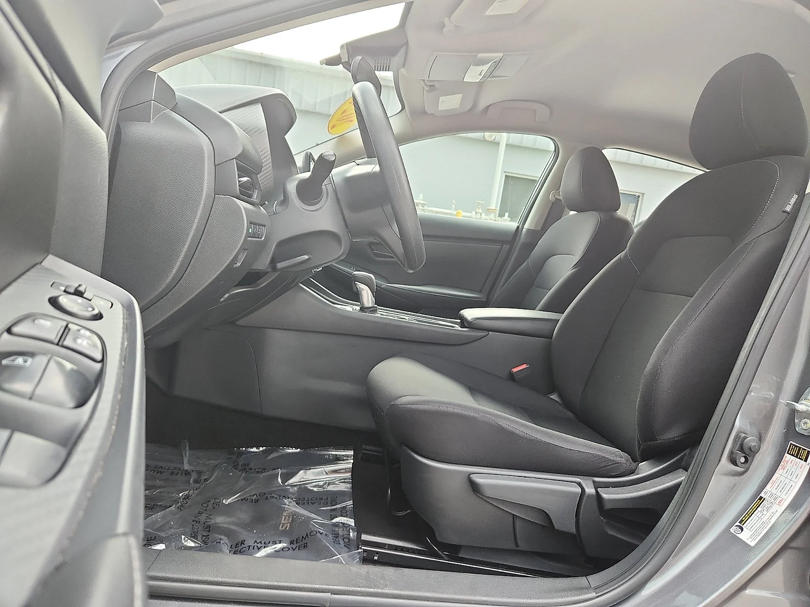Used 2024 Gray Nissan S image 13