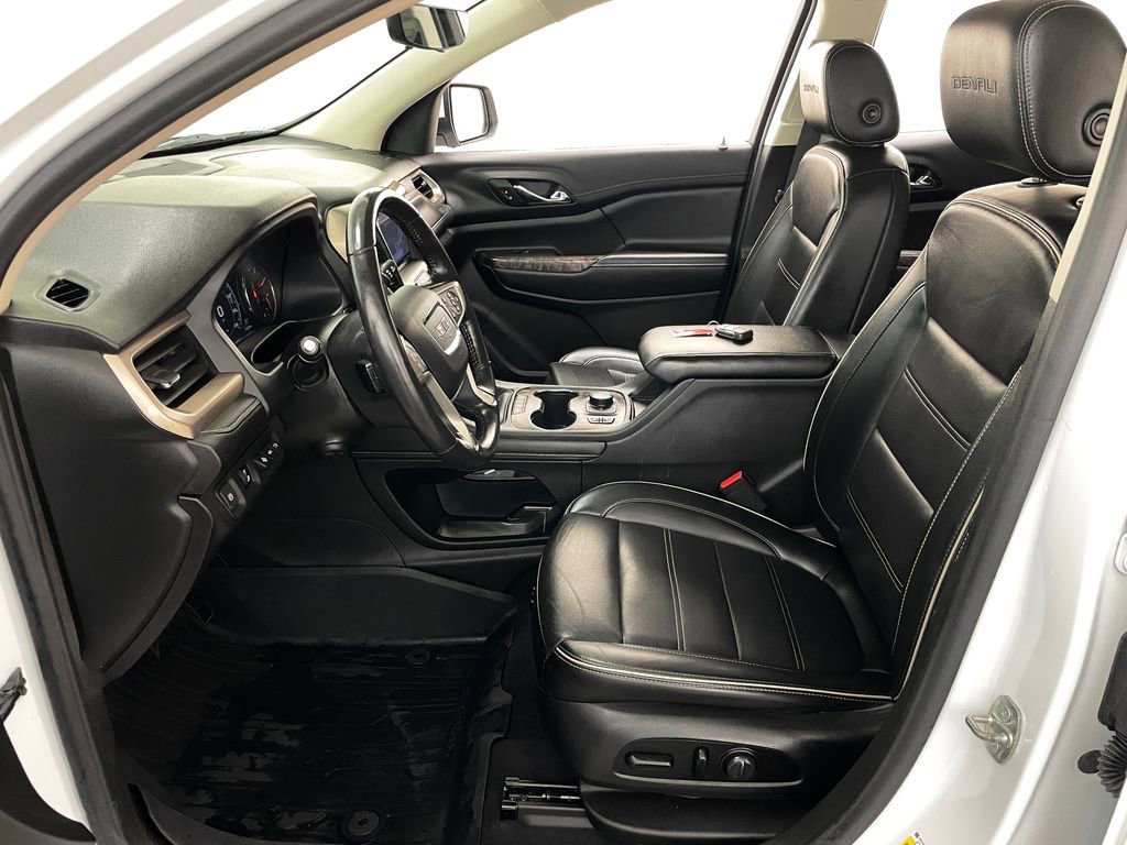 2021 GMC Acadia Denali - Photo 10