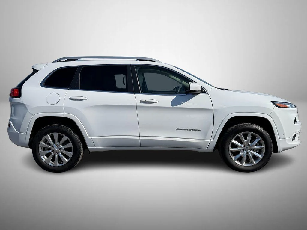 Used 2018 White Jeep Overland image 5