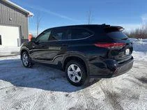 Used 2022 Midnight Black Metallic Toyota LE image 9