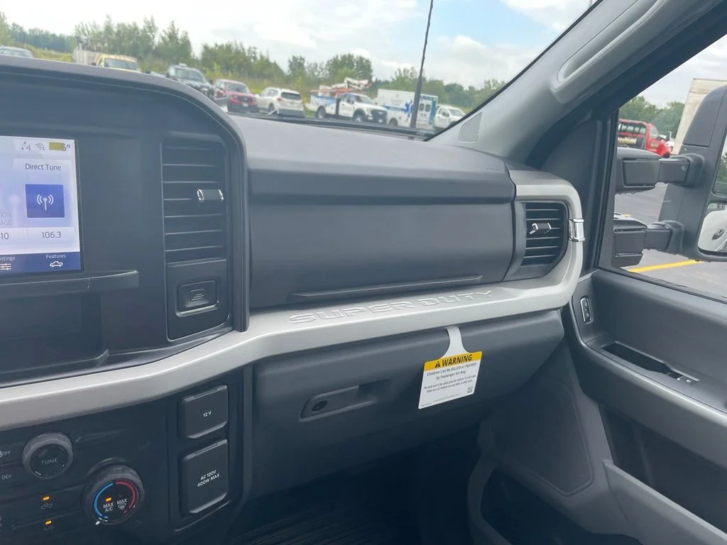New 2026 Oxford White Ford F-250® XLT image 23