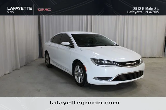 Used 2015 White Chrysler Limited image 1