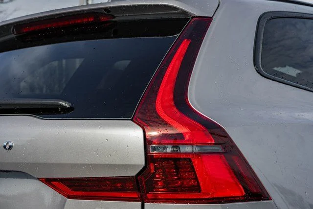 New 2026 Aurora Silver Volvo Plus image 7