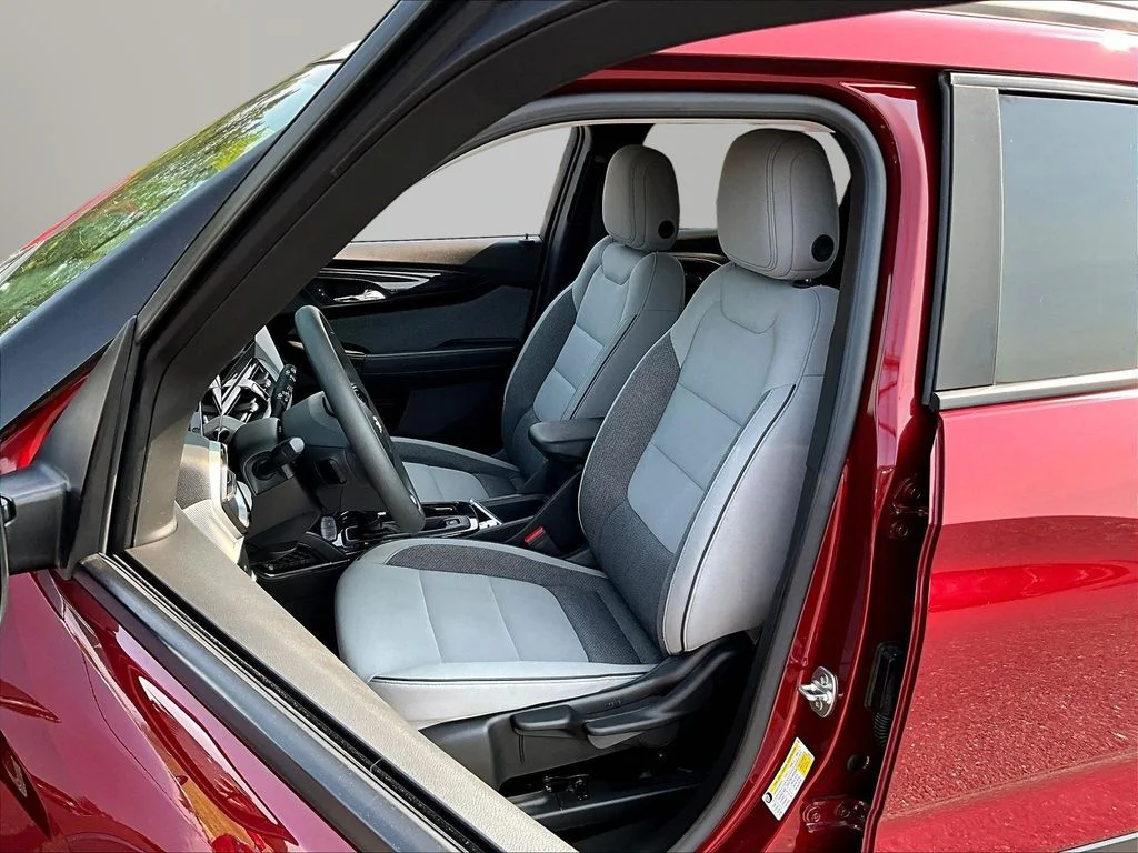 Used 2024 Crimson Chevrolet LT image 20