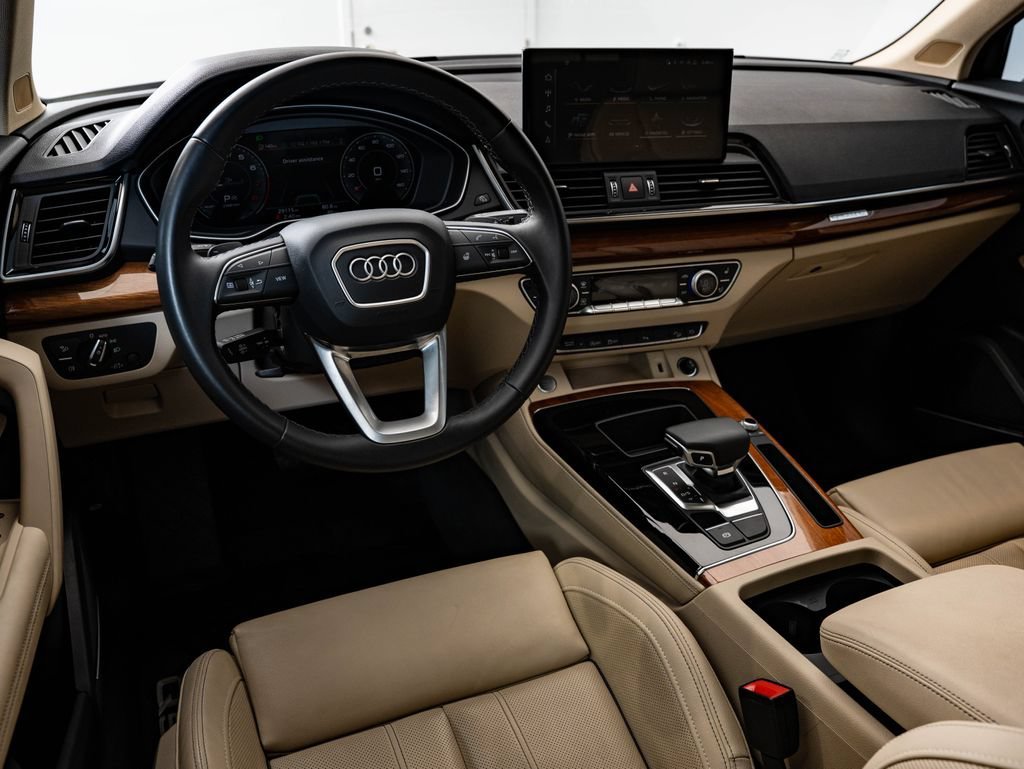 Used 2023 Mythos Black Metallic Audi 45 S line Premium image 4