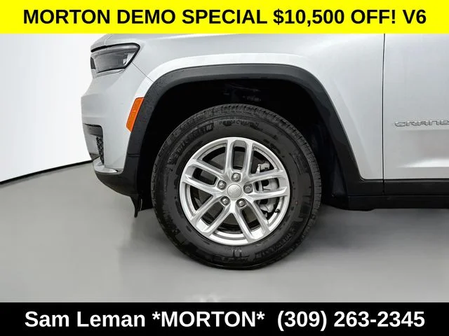 New 2025 Silver Jeep Laredo image 31
