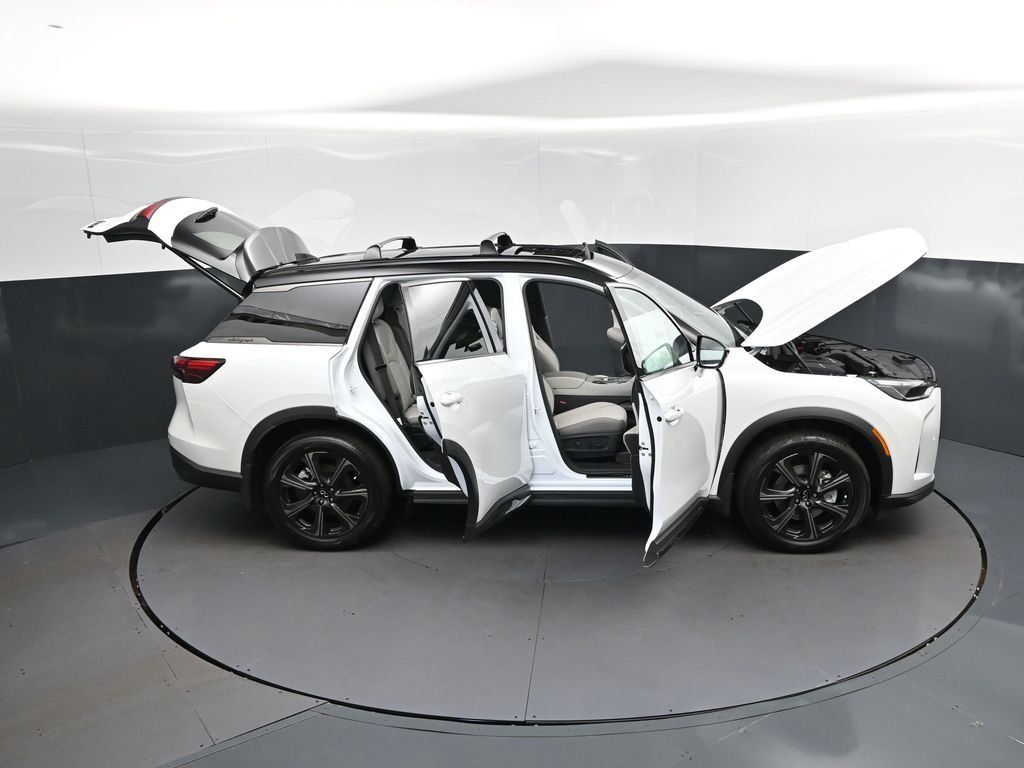 New 2027 2T RAD WHT INFINITI Autograph AWD image 51