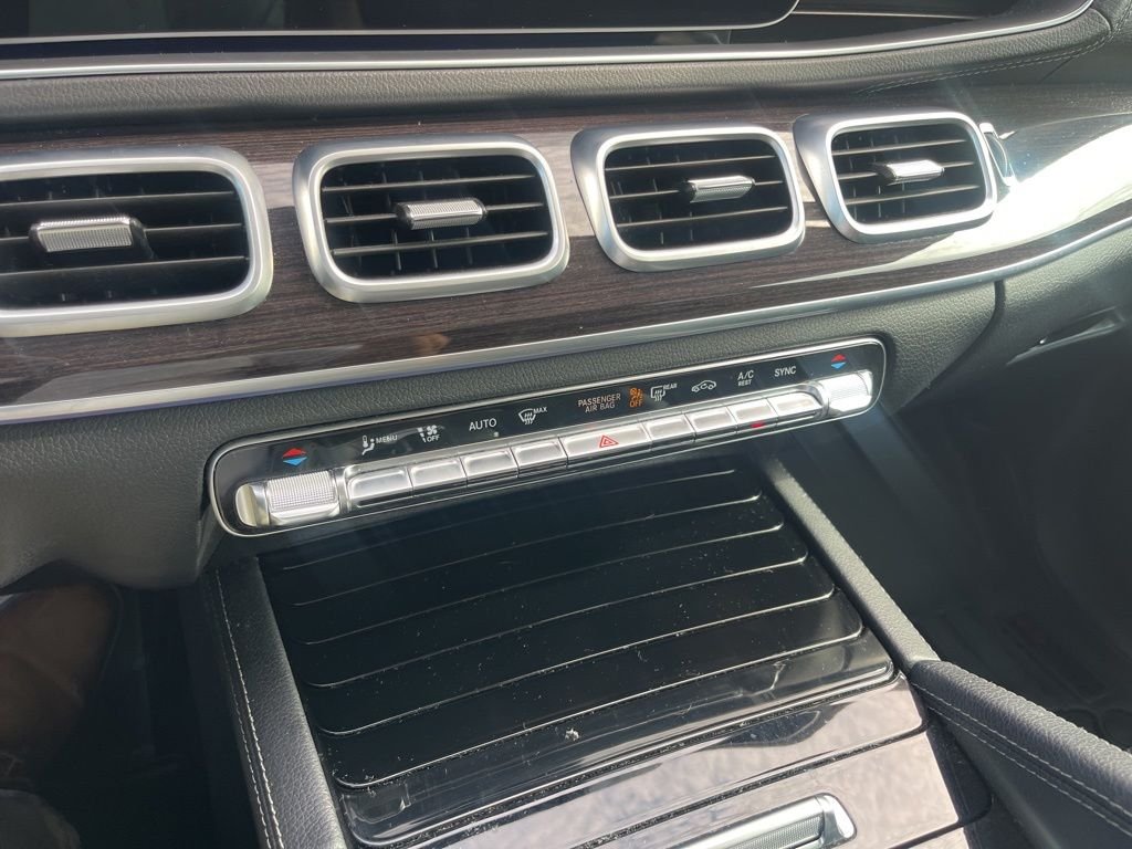 Used 2022 White Mercedes-Benz GLS 450 image 25