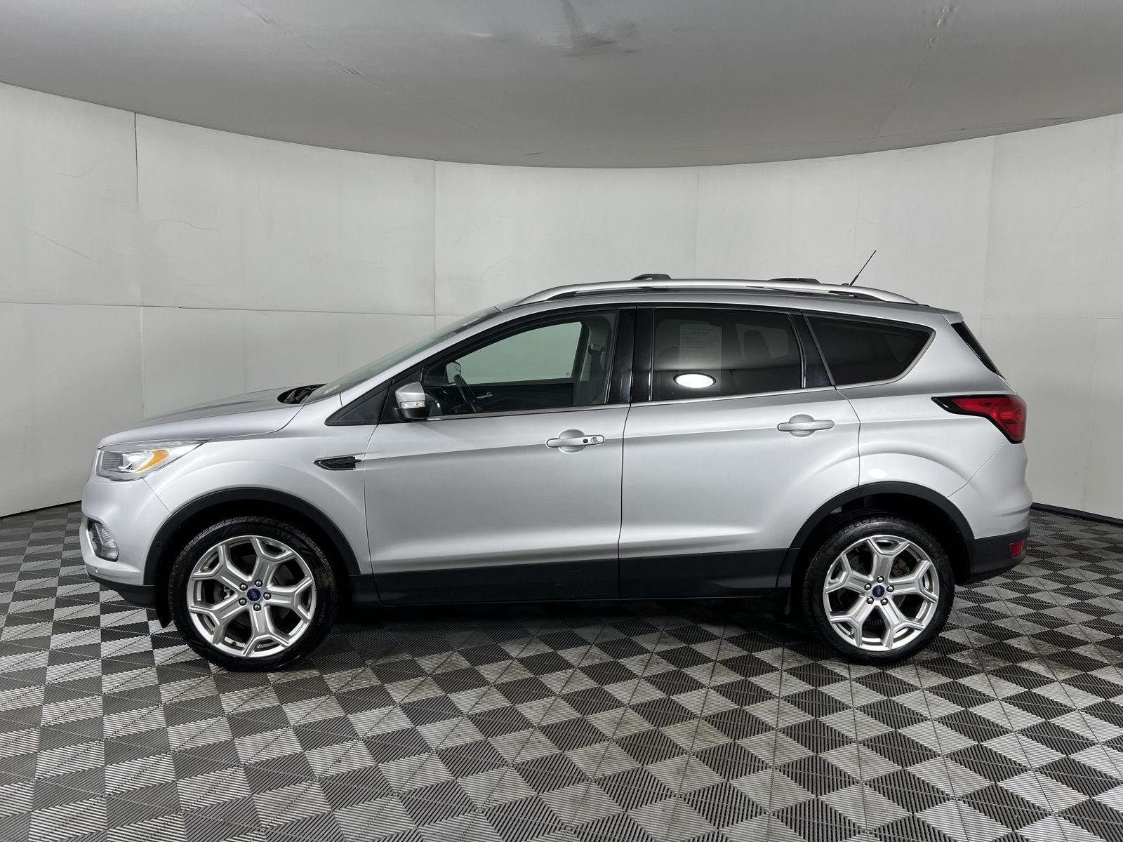 Used 2019 Ingot Silver Ford Titanium image 13