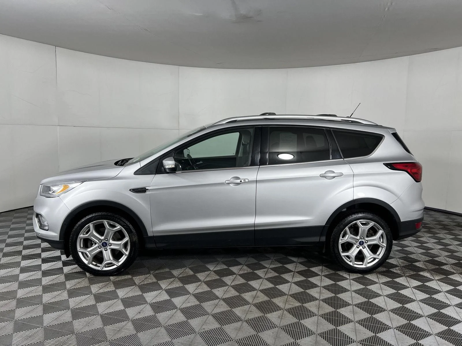 Used 2019 Ingot Silver Ford Titanium image 13