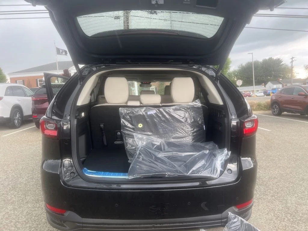 New 2026 Black Mazda 3.3 Turbo Preferred image 15