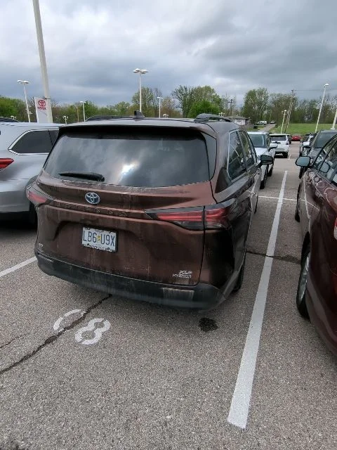 Used 2022 Brown Toyota XLE image 6