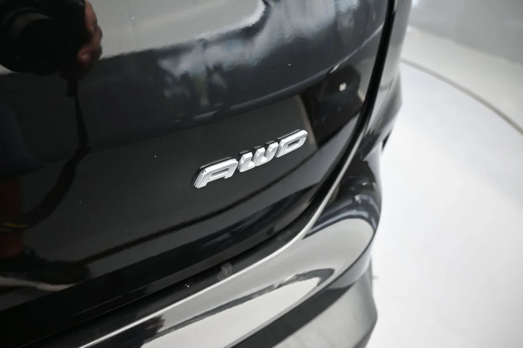 Used 2024 Black Metallic Ford Titanium image 41