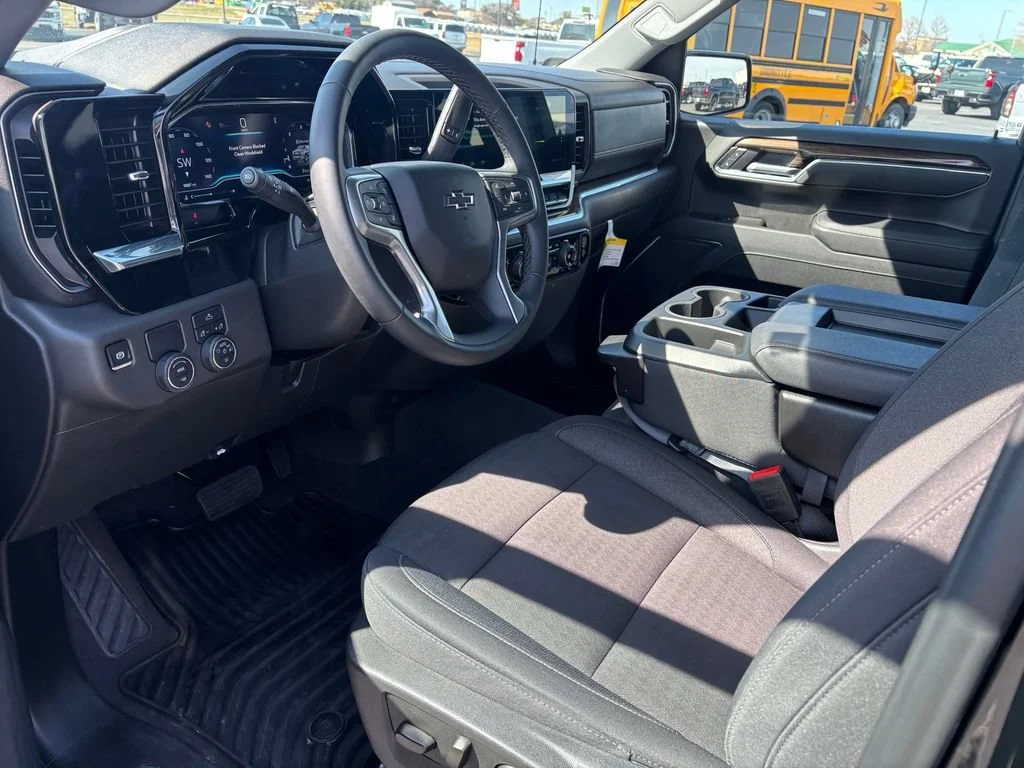 Used 2025 Black Chevrolet RST image 11