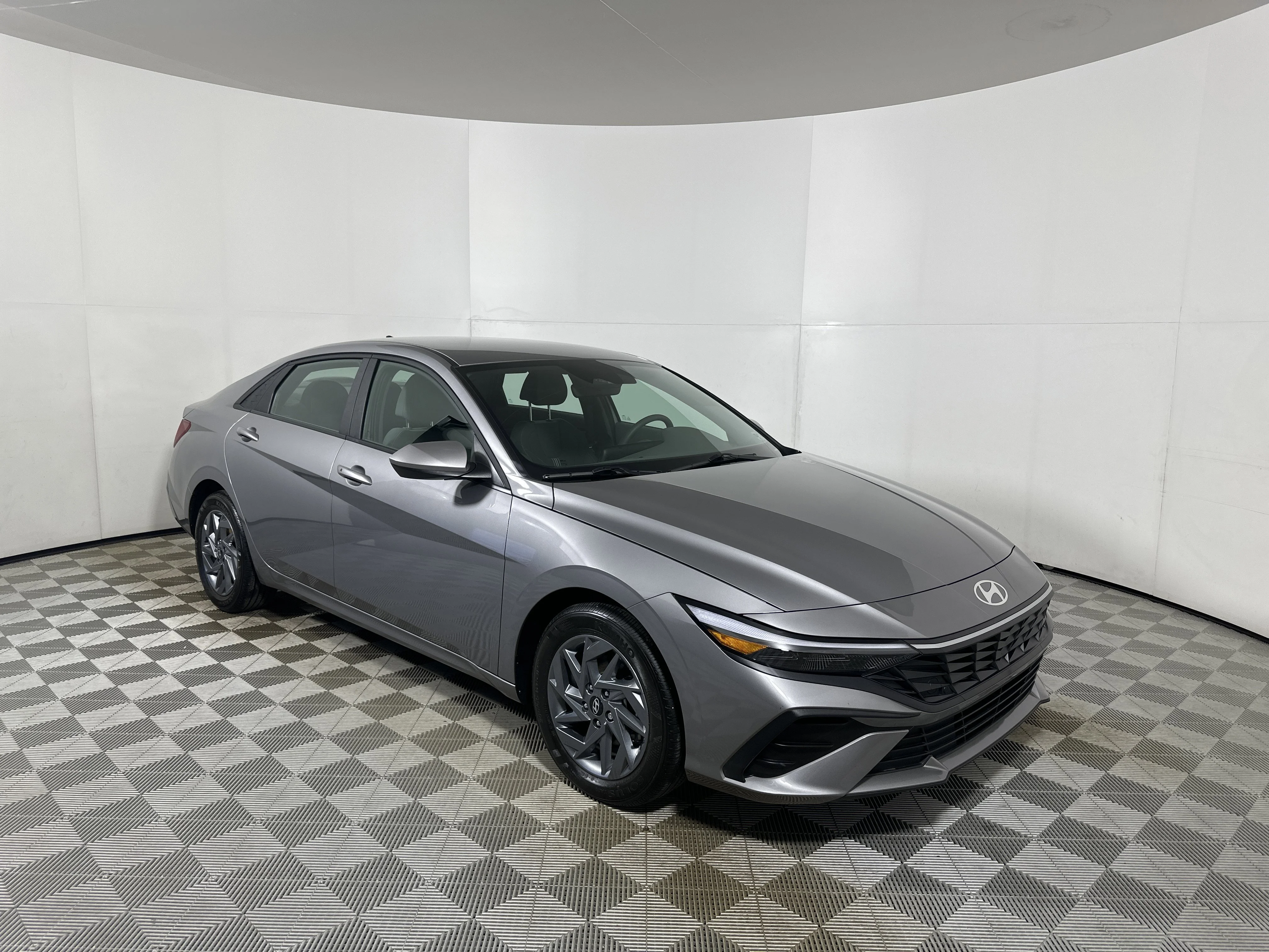 2024 Hyundai Elantra Blue