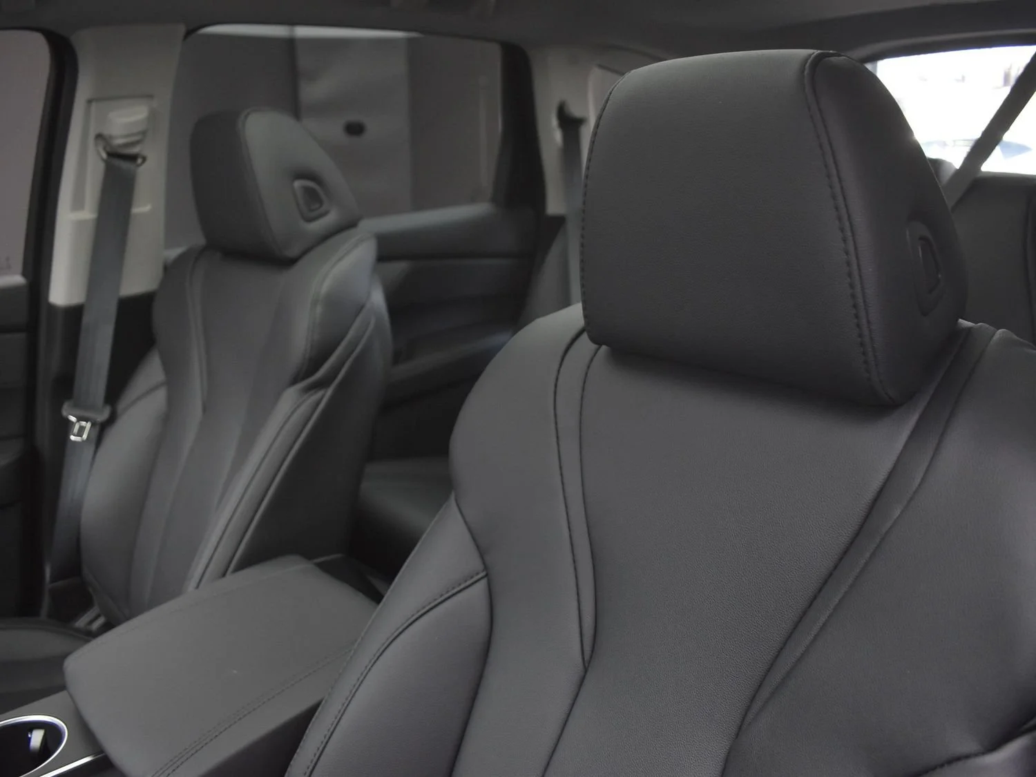 New 2026 Solar Silver Metallic Acura 4MDX image 20