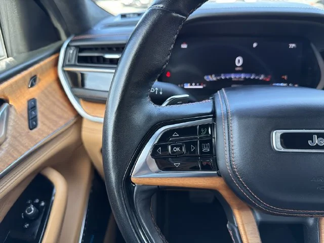 Used 2022 Black Jeep Summit Reserve image 31