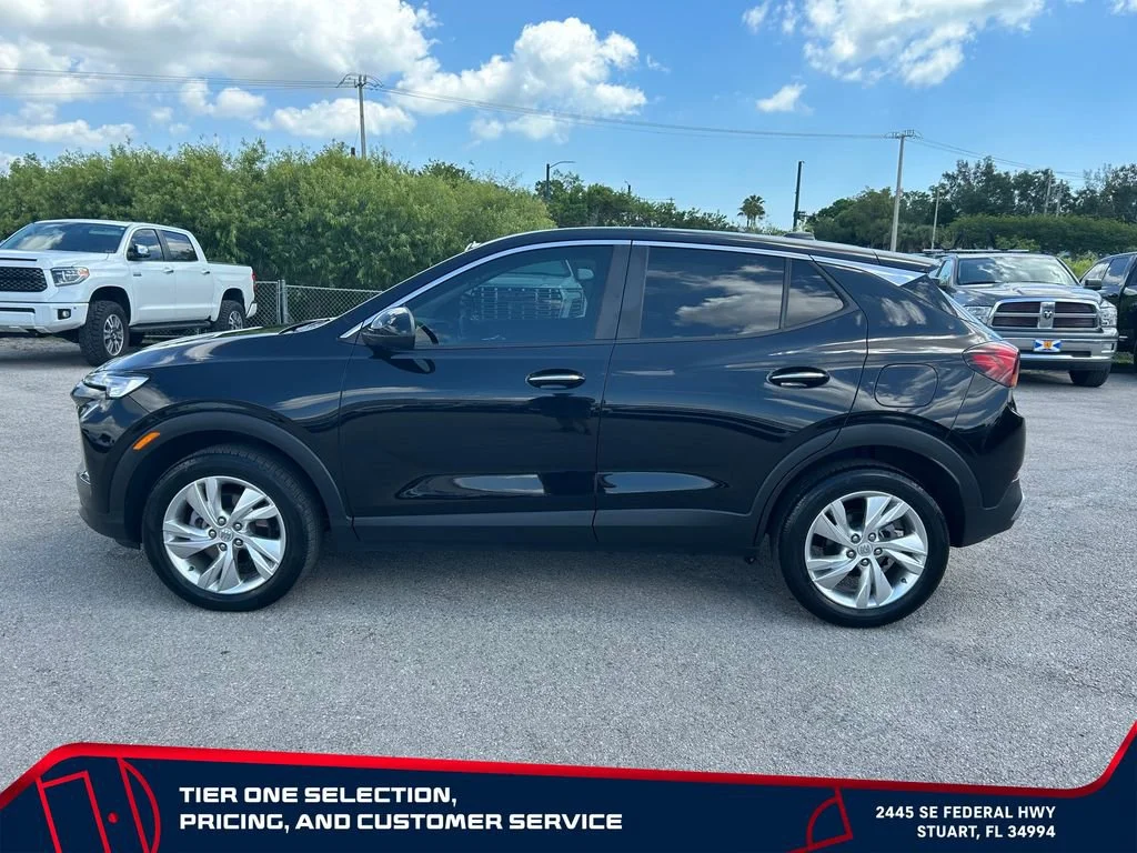Used 2024 Ebony Twilight Metallic Buick Preferred image 8
