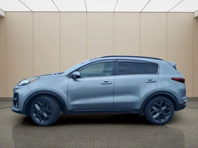 Used 2022 Gray Kia Nightfall image 13