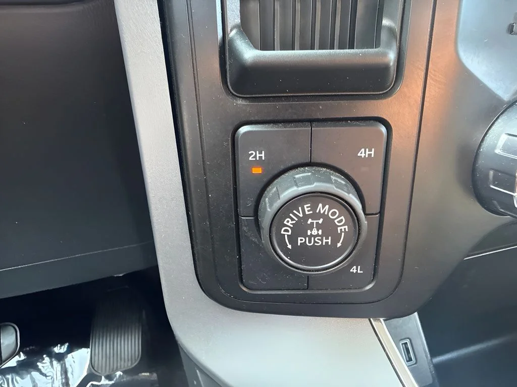 Used 2023 Blue Ford XLT image 15