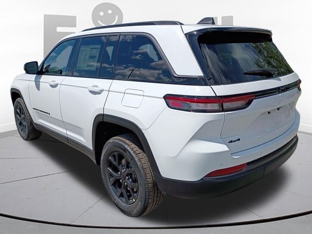 New 2026 Bright White Clearcoat Jeep Altitude image 7