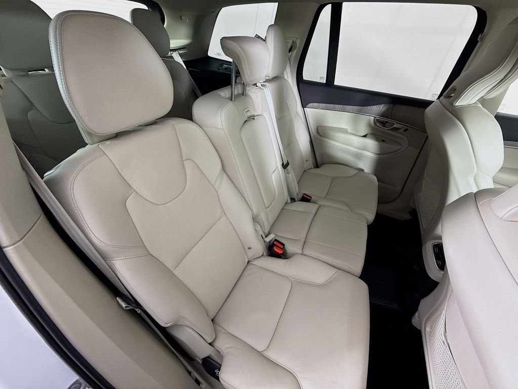 Used 2024 White Volvo T8 Plus Bright Theme 7 Passenger image 27