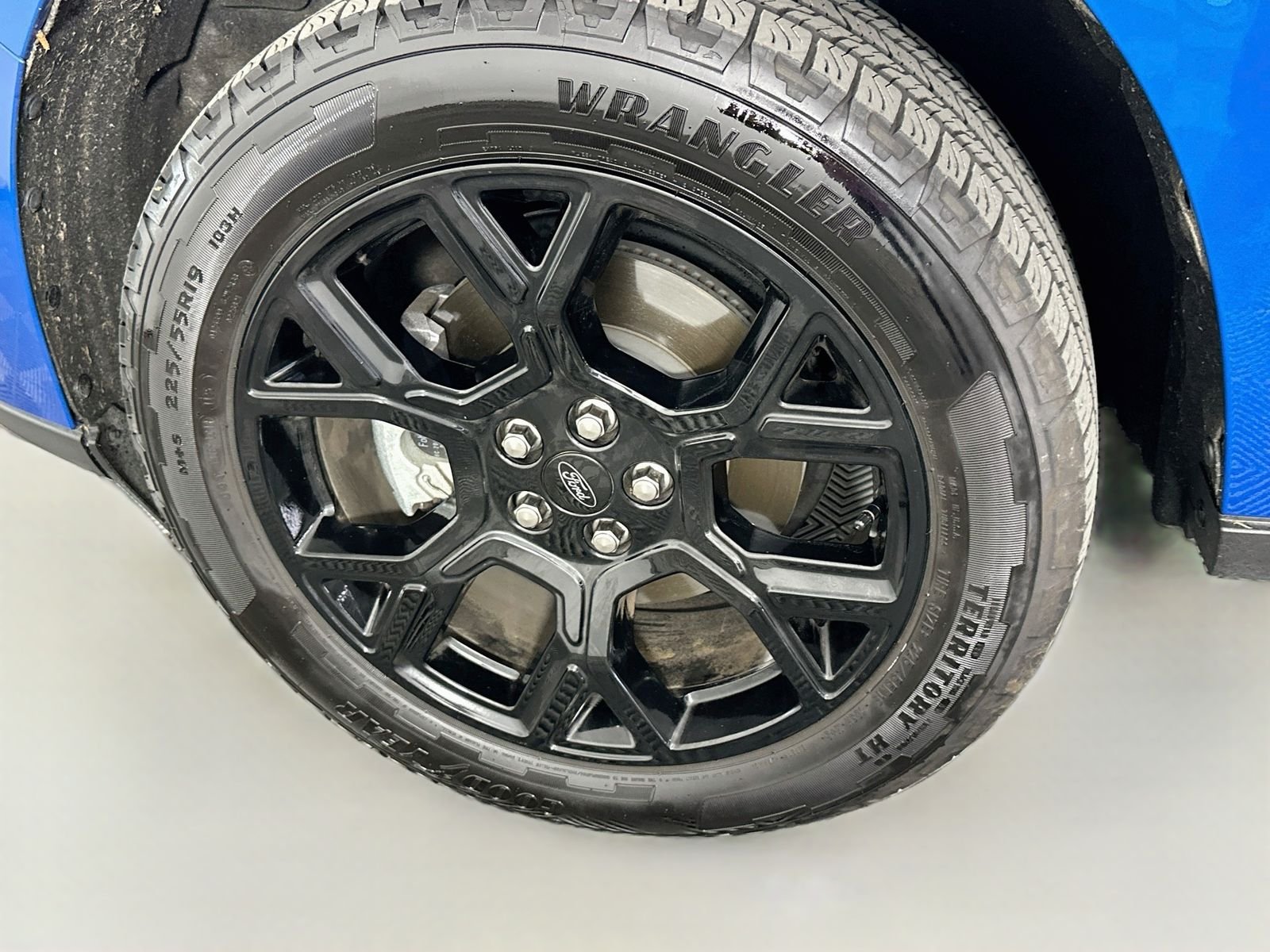 Used 2025 Velocity Blue Ford XLT image 29