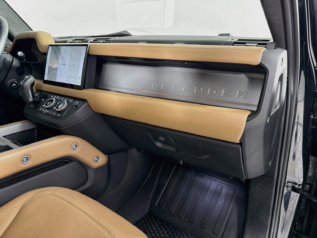 Certified Used 2025 Black Land Rover X image 24