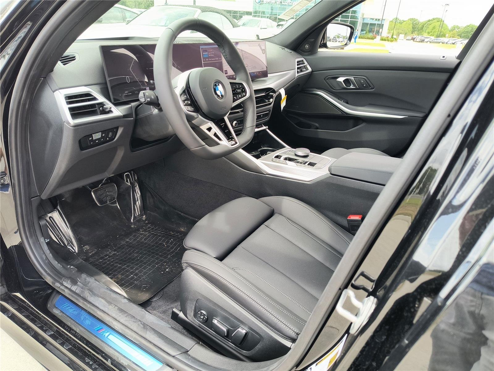 New 2026 Black Sapphire Metallic BMW 330i xDrive image 2