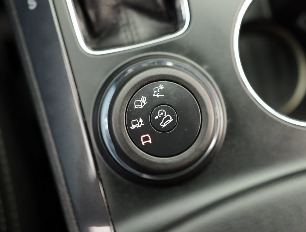 Used 2018 Silver Ford Limited image 16