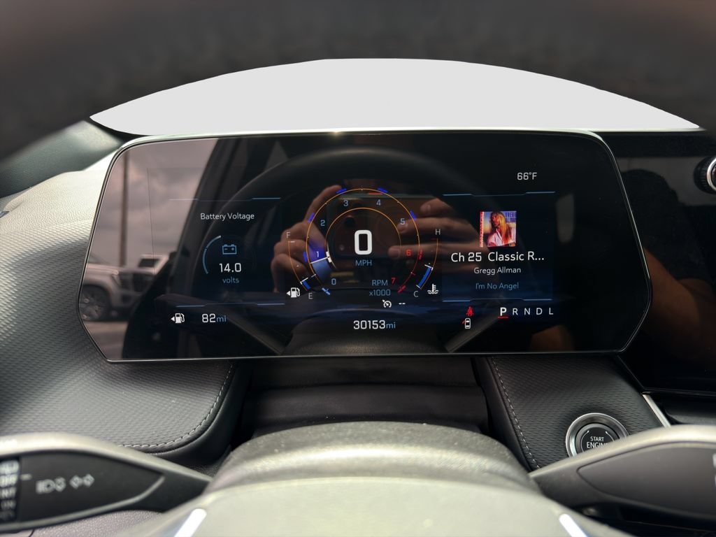 Used 2025 Mosaic Black Metallic Chevrolet LT image 11