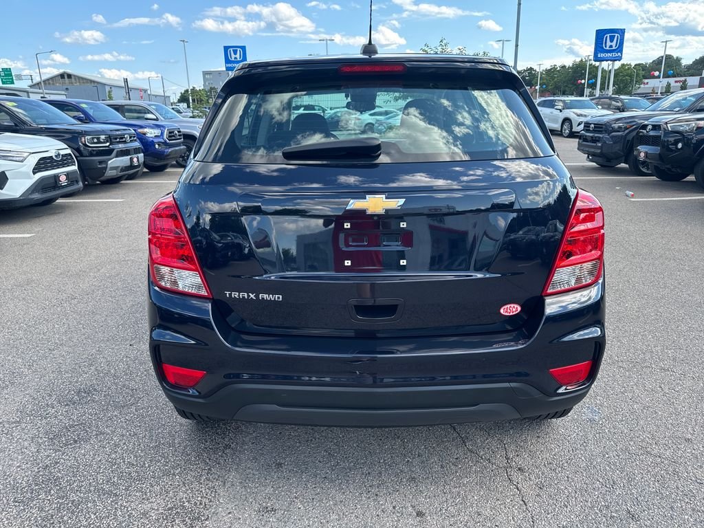 Used 2021 Blue Chevrolet LS image 6