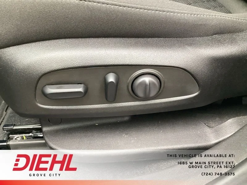 Used 2021 Silver Chevrolet LT image 18