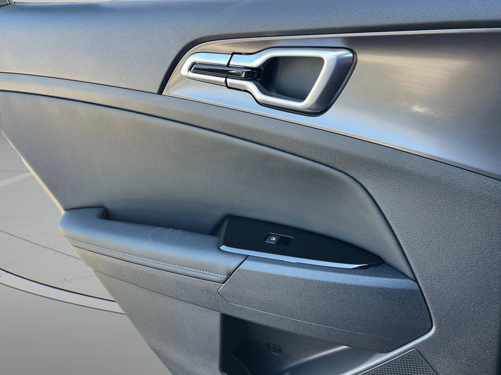 2025 Kia Sportage EX Hybrid - Photo 19