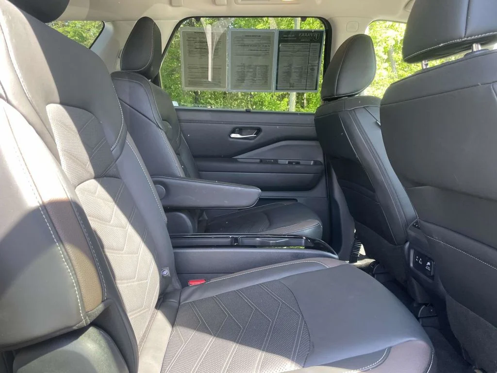 Used 2025 Baja Storm Nissan Platinum image 17