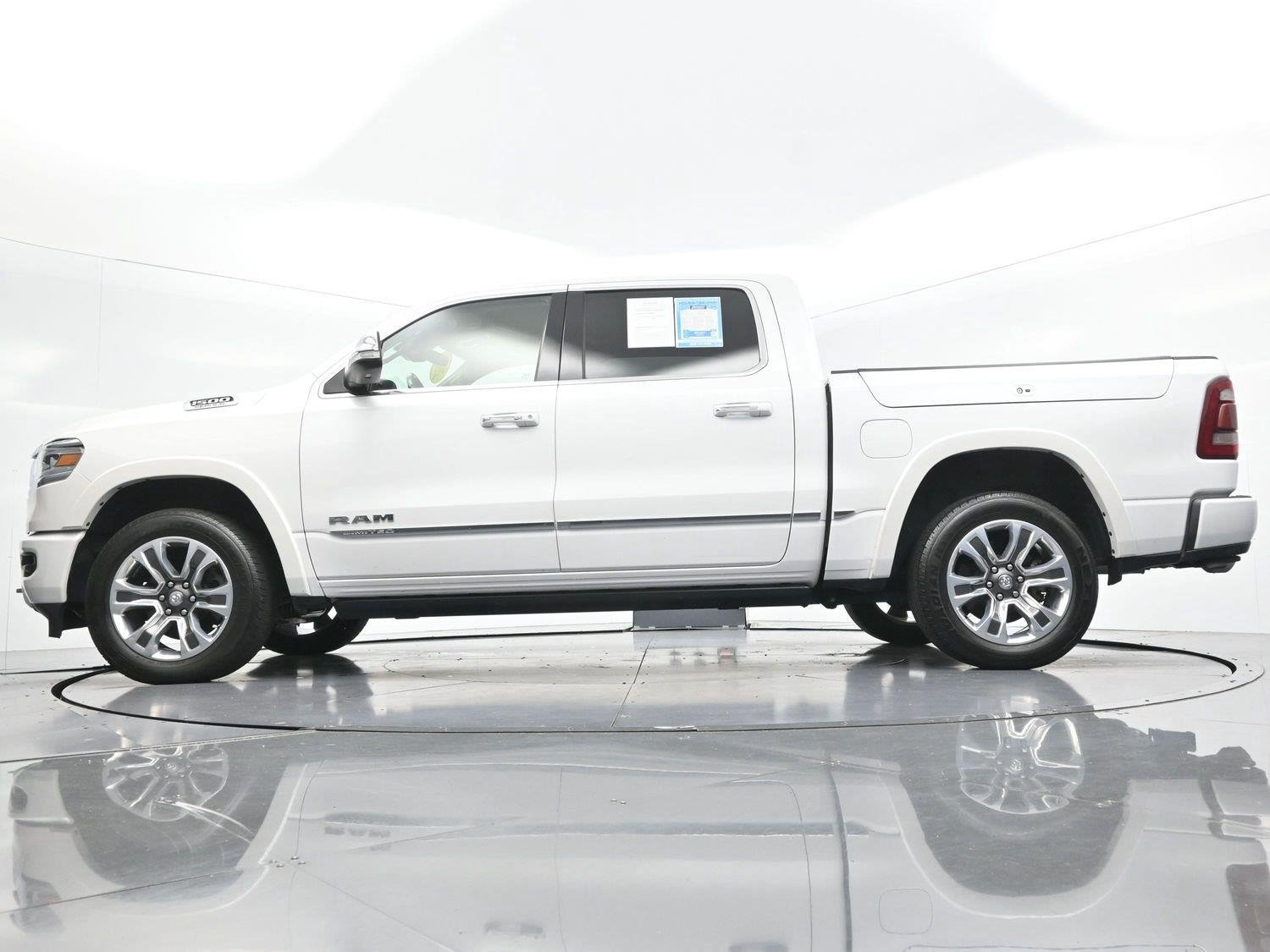 Used 2020 Ivory White Tri-Coat Pearlcoat Ram Limited image 57