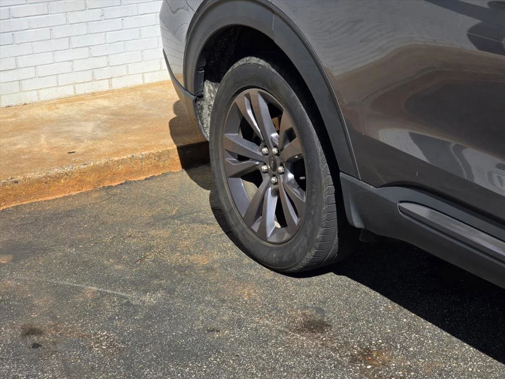 Used 2022 Gray Ford XLT image 18