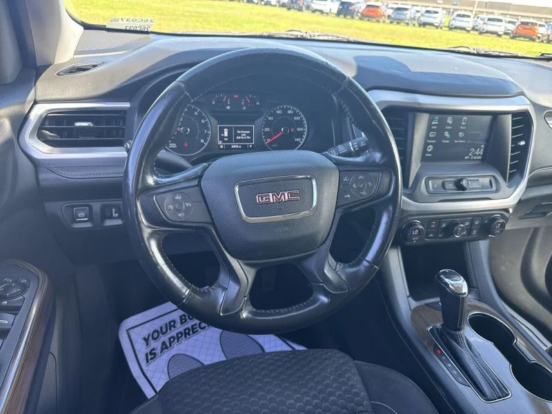Used 2017 Ebony Twilight Metallic GMC SLE image 21