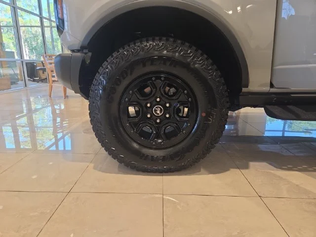 New 2026 Avalanche Gray Ford Badlands® image 63