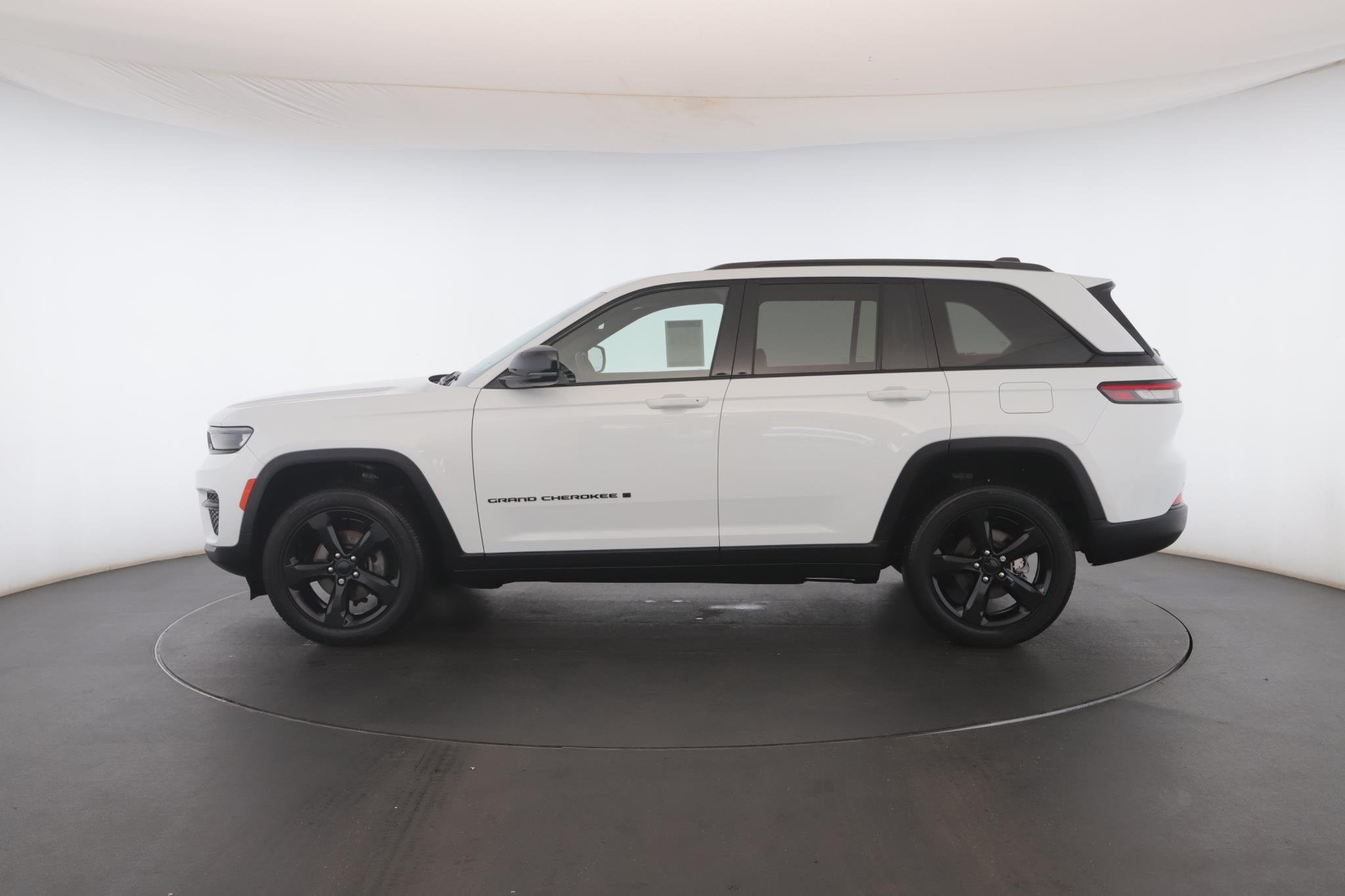 Used 2023 Bright White Clearcoat Jeep Altitude 4x4 image 21